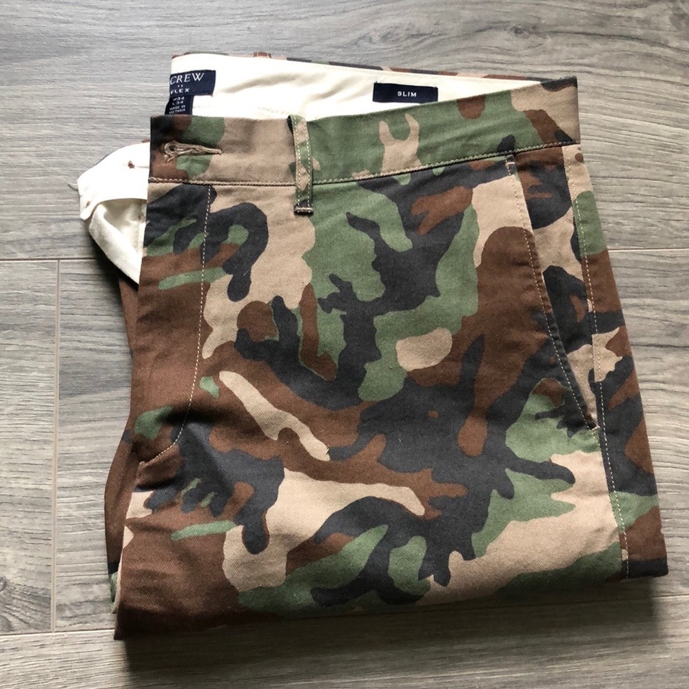Jcrew slim fit flex broken in chinos in camo